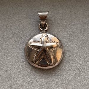 🥄 .925 Silver Silverdollar Pendant